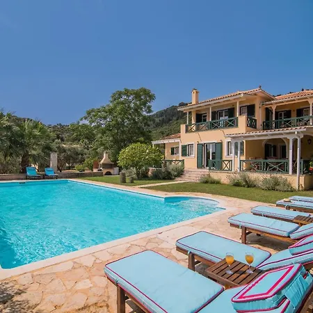 Verdi - Your Family Oasis! Ανω Βασιλικος