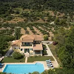 Villa Verdi - Your Family Oasis! Vasilikí